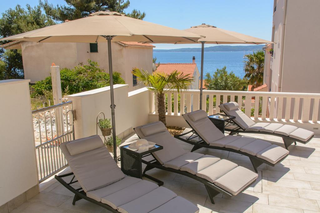 Apartments Villa Atlantis Trogir Eksteriør billede
