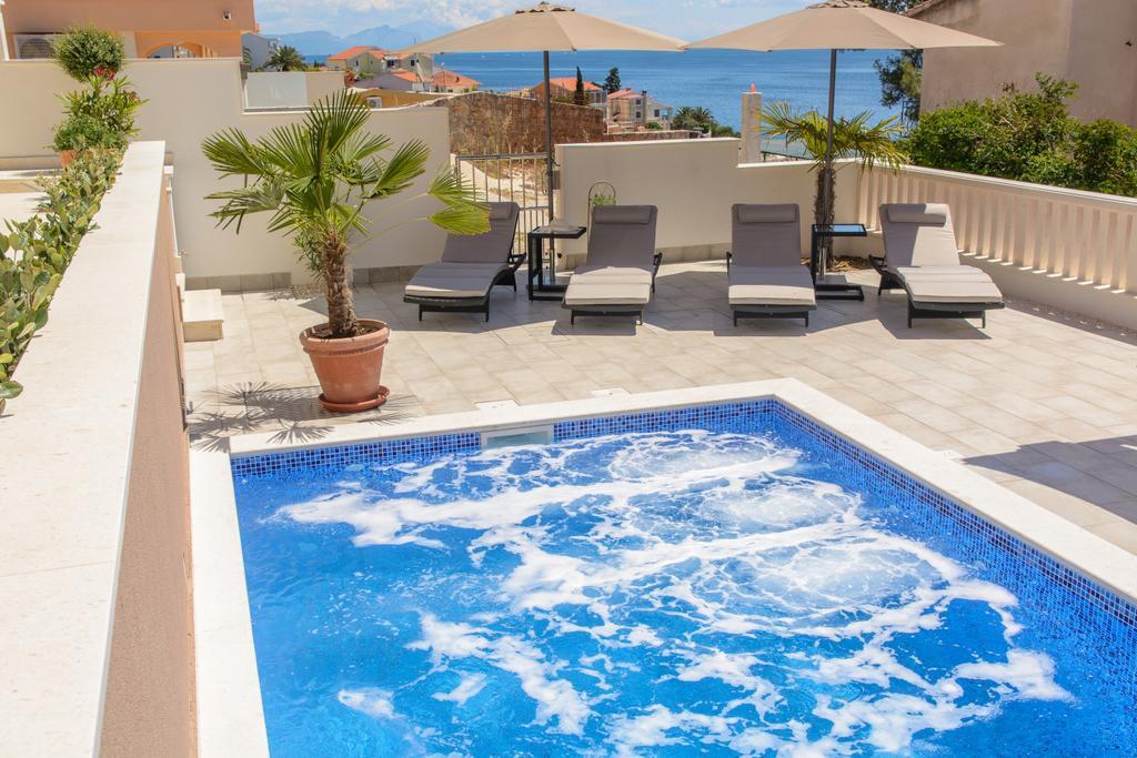 Apartments Villa Atlantis Trogir Eksteriør billede