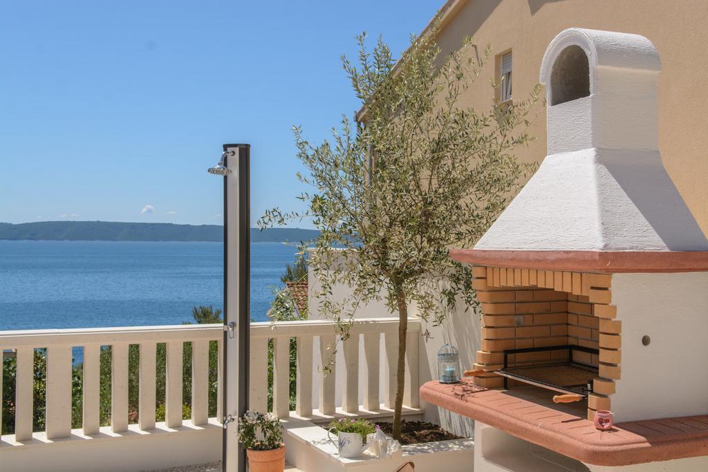 Apartments Villa Atlantis Trogir Eksteriør billede