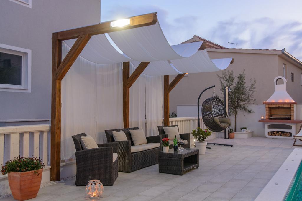 Apartments Villa Atlantis Trogir Eksteriør billede