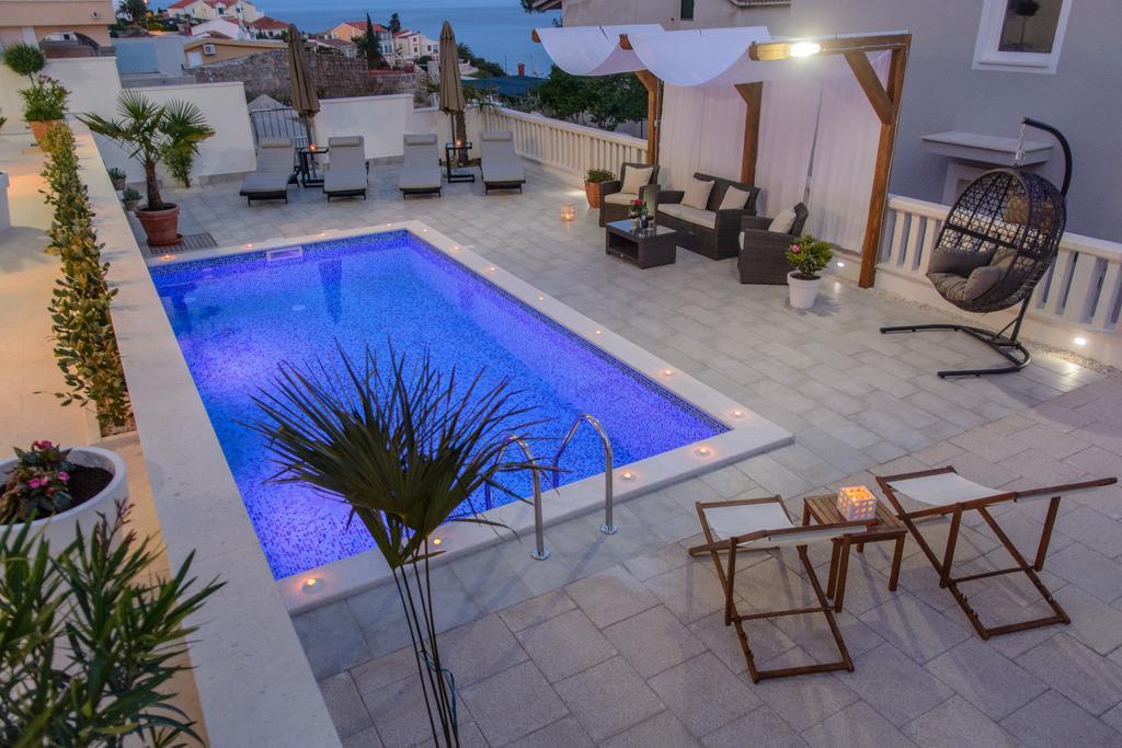 Apartments Villa Atlantis Trogir Eksteriør billede