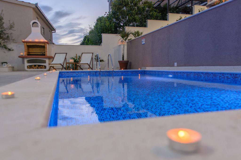 Apartments Villa Atlantis Trogir Eksteriør billede