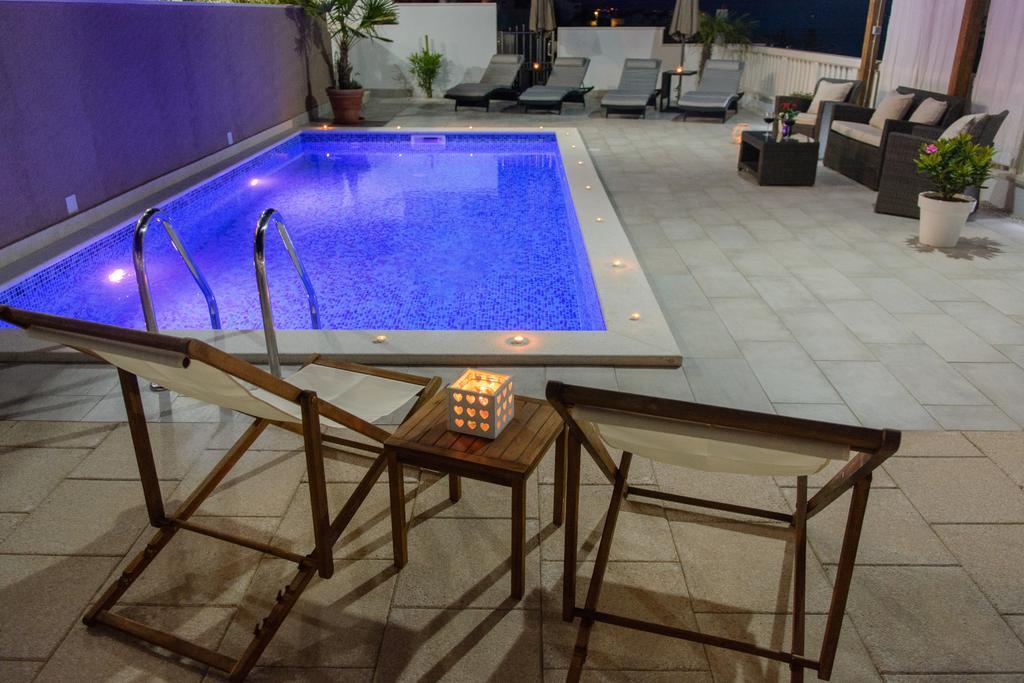 Apartments Villa Atlantis Trogir Eksteriør billede