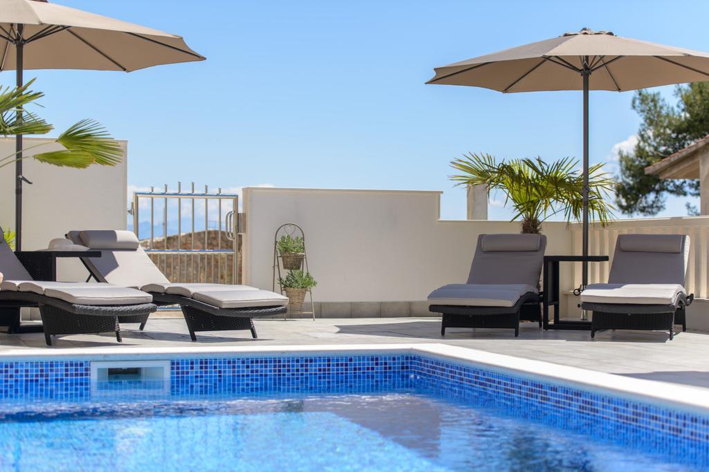 Apartments Villa Atlantis Trogir Eksteriør billede
