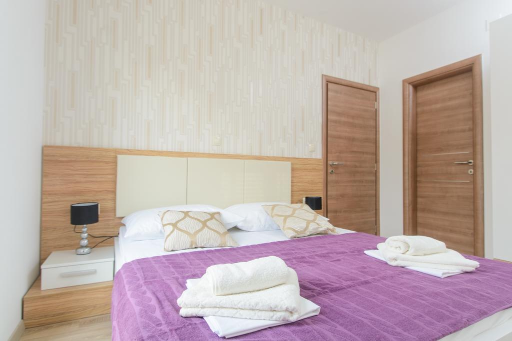 Apartments Villa Atlantis Trogir Eksteriør billede