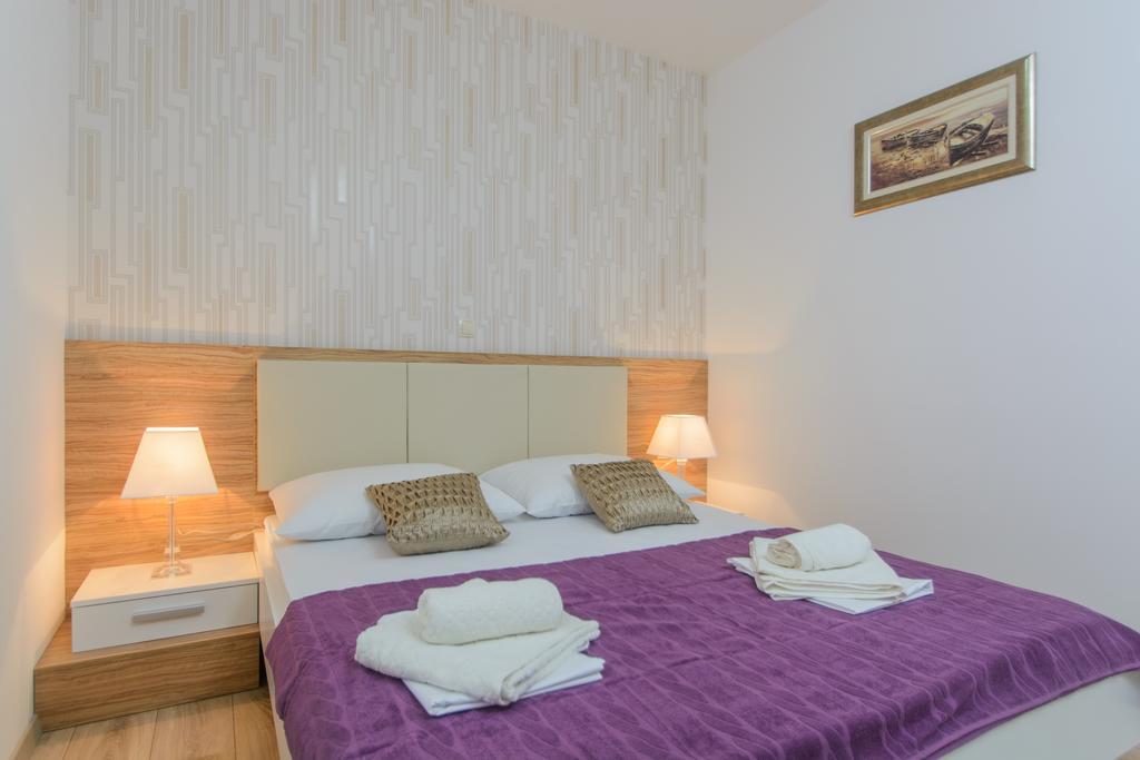 Apartments Villa Atlantis Trogir Eksteriør billede