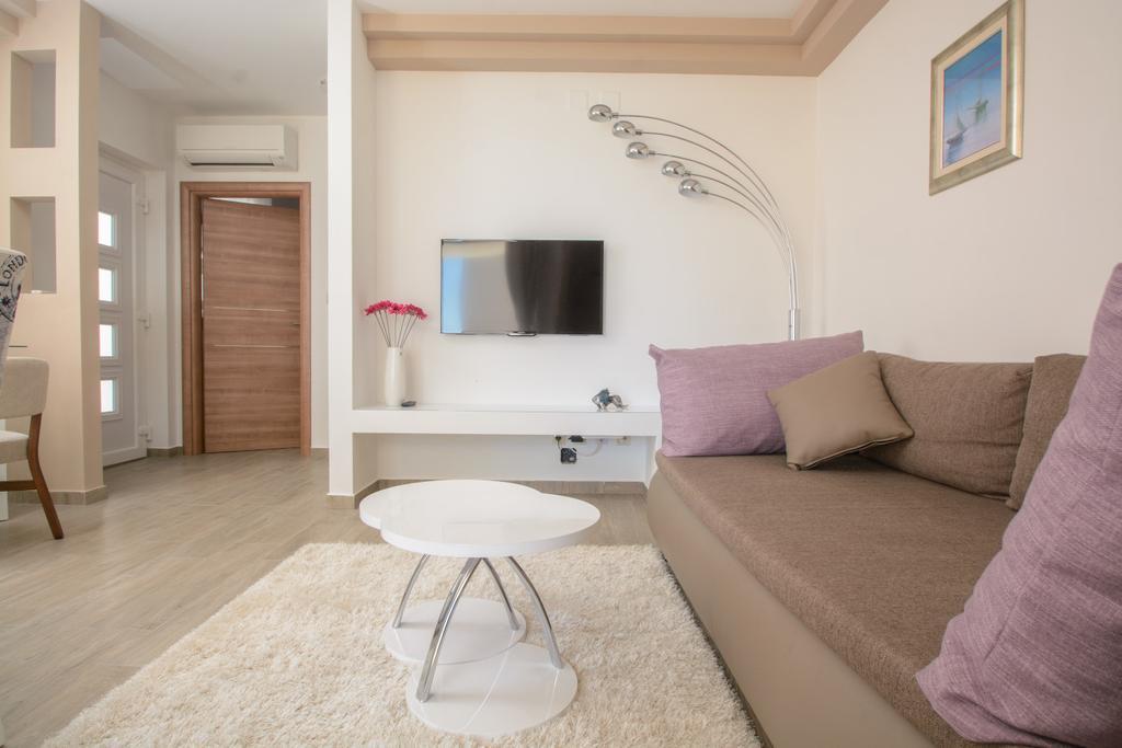 Apartments Villa Atlantis Trogir Eksteriør billede