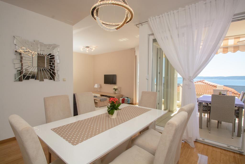 Apartments Villa Atlantis Trogir Eksteriør billede